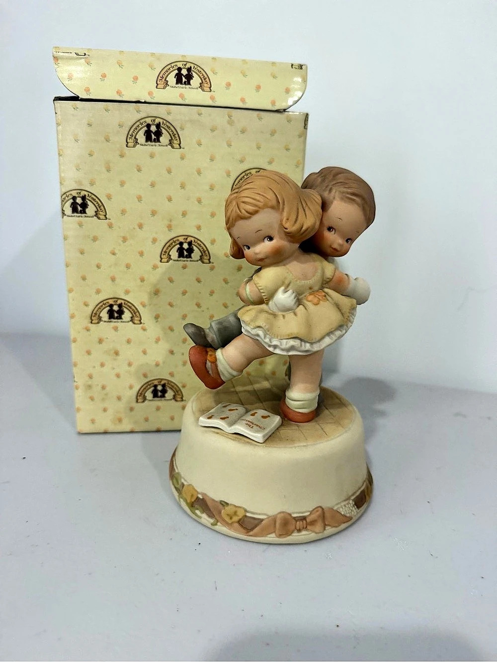 Enesco We's Happy! How's Yourself? With Original Box